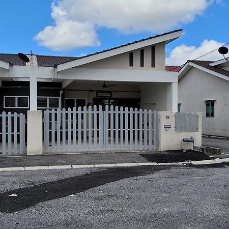 Acasa Hs Ipoh Kültér fotó